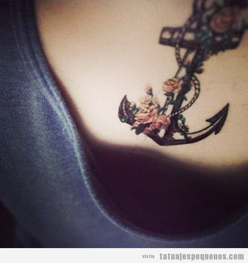 Ideas tattoos pequeños para chica, ancla vintage con flores