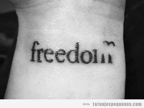 Tatuajes Pequeños Con Significado Símbolos Y Palabras Con Grandes