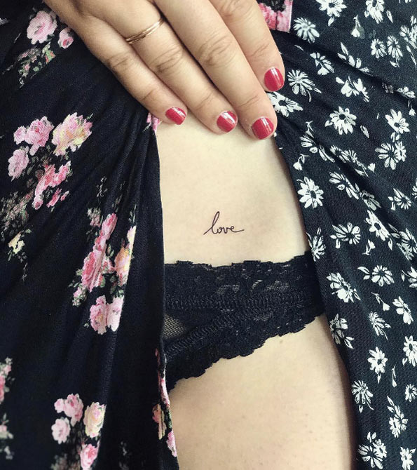 Tatuajes pequeños de amor palabra love 5