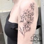 Tatuaje flores detalladas