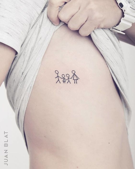 Tatuajes pequeños familia para hombre