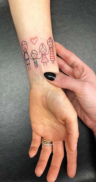Tatuajes pequeños familia para mujer