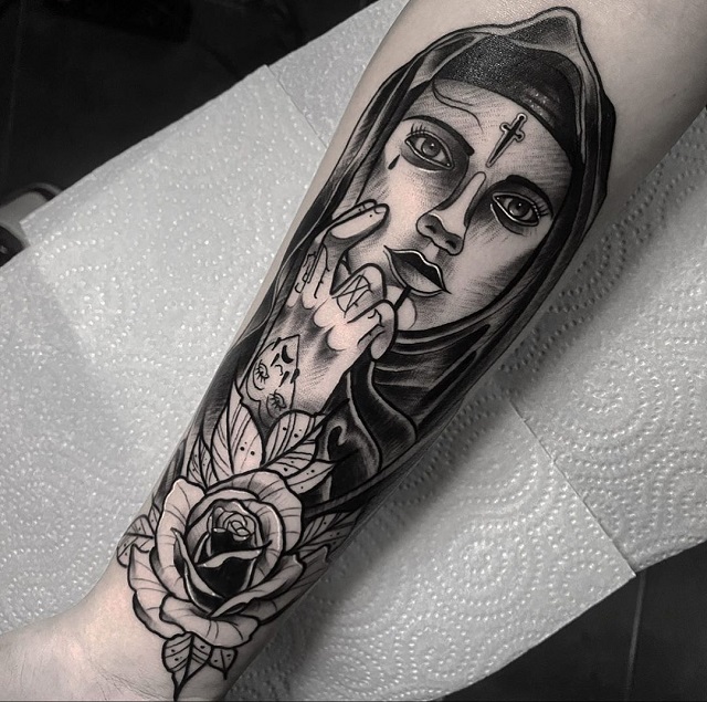 Tatuaje blackwork Fran Sánchez 2