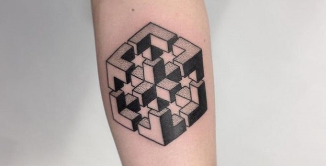 Tatuaje ilusión óptica de geometría imposible