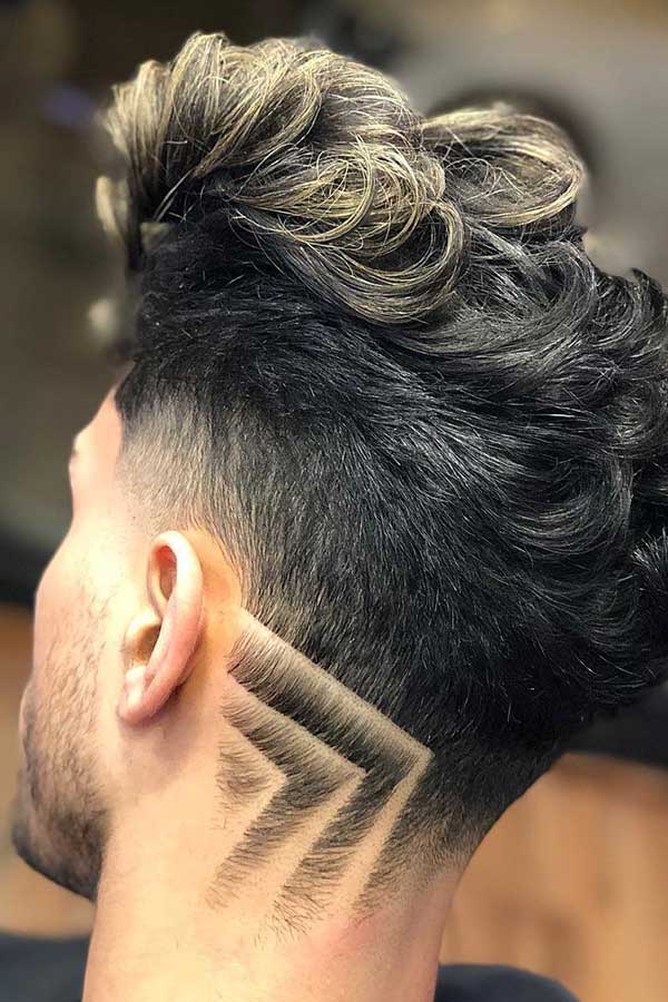 Hair tattoo chico triángulos